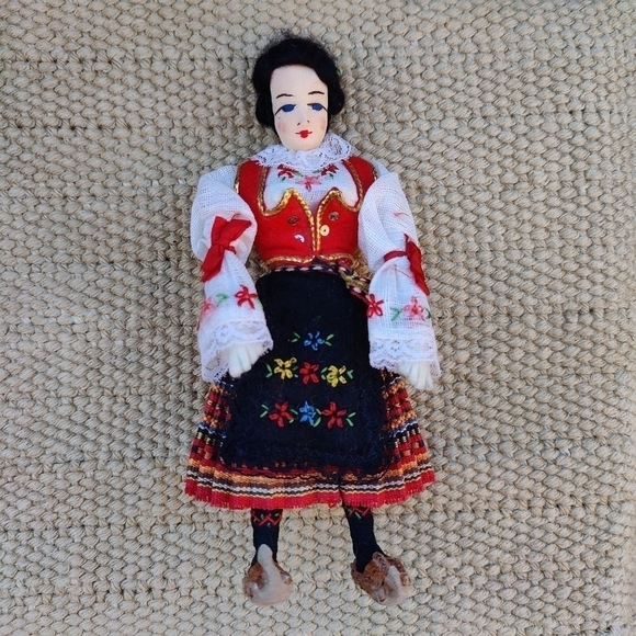 VTG 70's Italian German Handmade Embroidered 8" Souvenir Folk Doll Black Hair - Picture 1 of 7